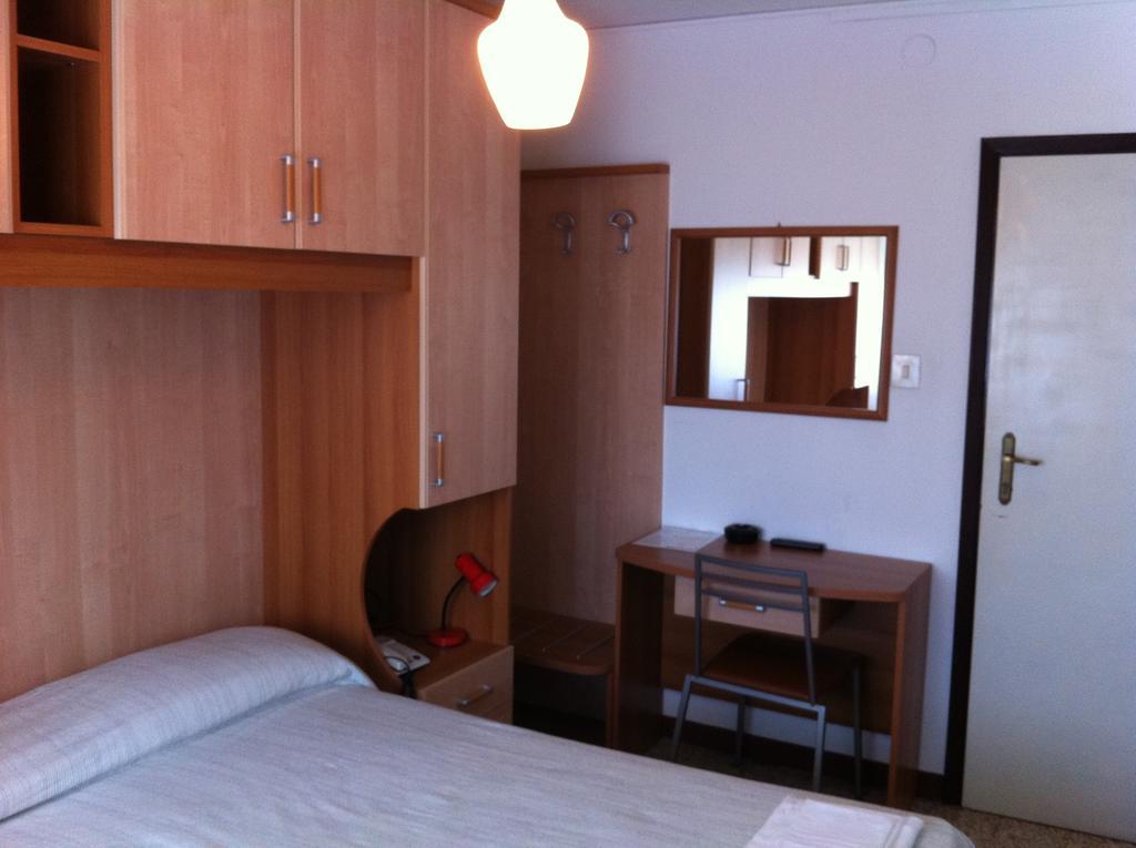 Hotel Britannia Lido di Jesolo Rum bild
